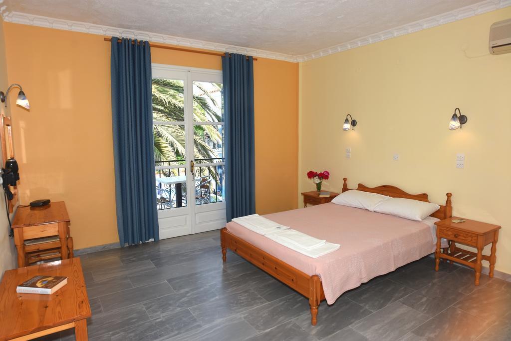 Blue Sky Hotel - Petra - Lesvos - Greece Экстерьер фото
