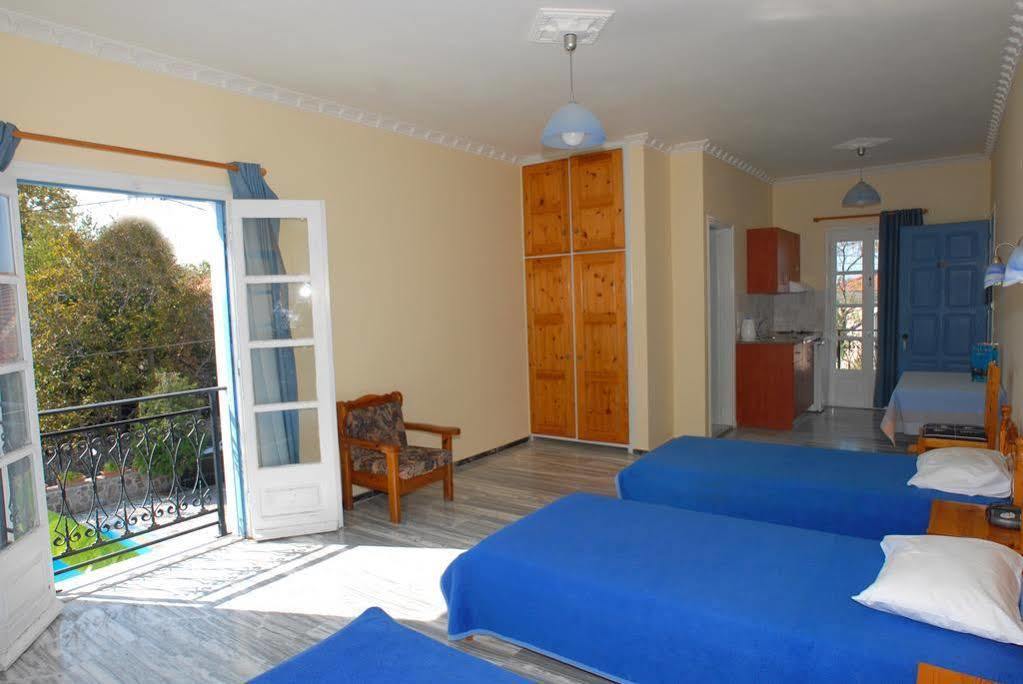 Blue Sky Hotel - Petra - Lesvos - Greece Экстерьер фото